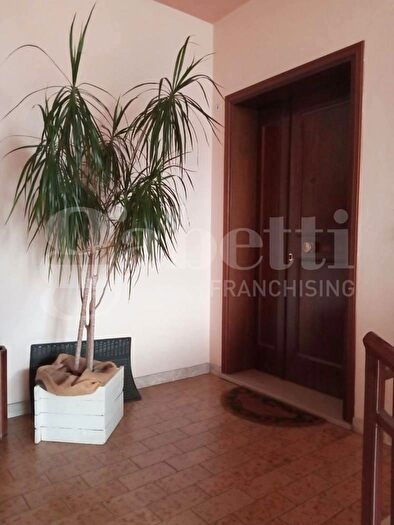 Appartamento con 6 locali in vendita in Loreo