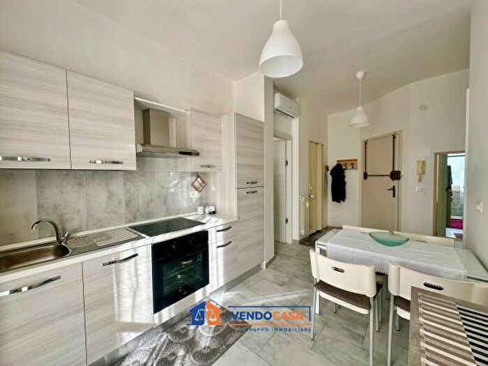 Appartamento bilocale in vendita in Via Ponti, Borghetto Santo Spirito