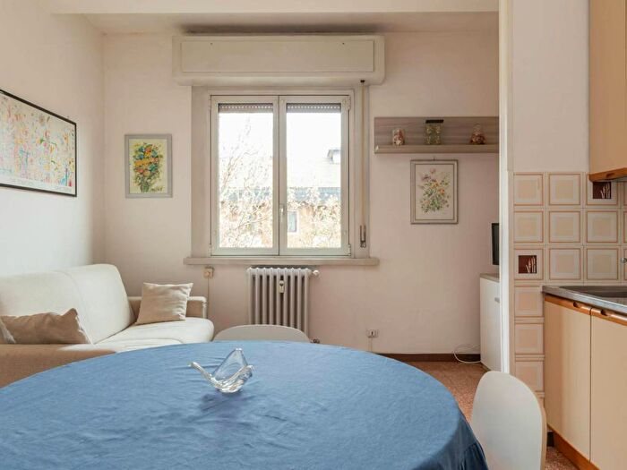 Appartamento monolocale in affitto in Via Giambellino, Giambellino, Milano