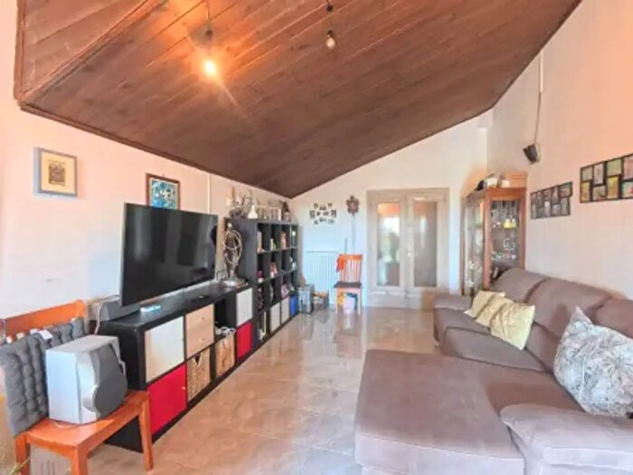 Appartamento quadrilocale in vendita in Via Arturo Bianchini, Viterbo