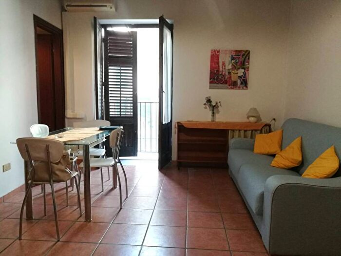 Appartamento monolocale in affitto in Via dellOrologio, Castellammare, Palermo