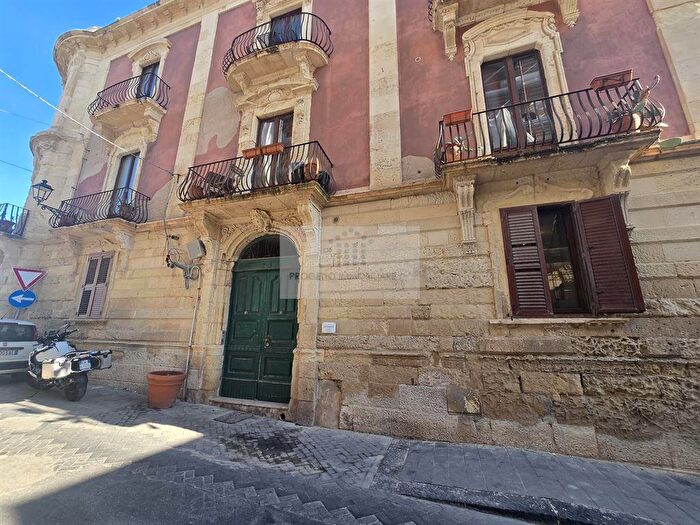 Appartamento quadrilocale in vendita in Siracusa