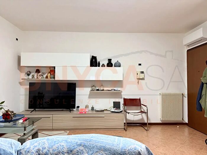 Appartamento trilocale in vendita in Piazza del Mercato, Mestrino