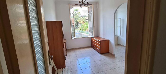 Appartamento trilocale in vendita in Sanremo