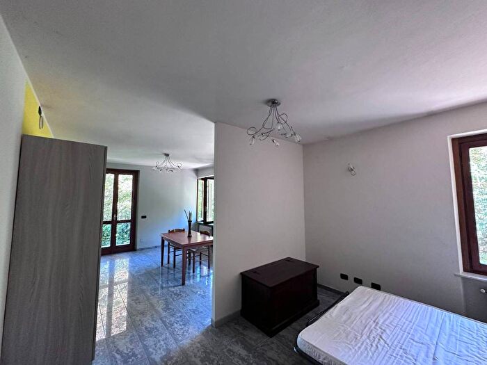 Appartamento bilocale in affitto in Frazione San Rocco Cherasca, Località Serre Madonna di Como, Alba