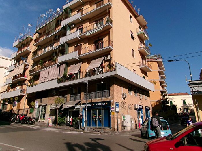 Appartamento trilocale in affitto in Via Giuseppe Verdi, Portici