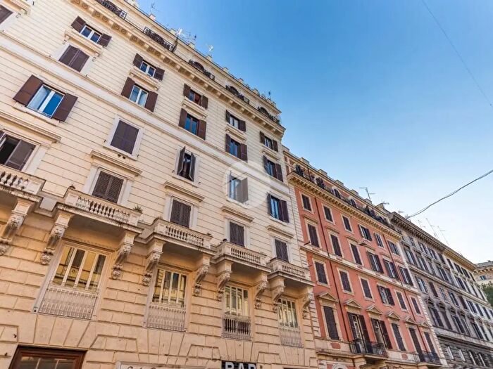 Appartamento bilocale in vendita in Via dello Statuto, Roma