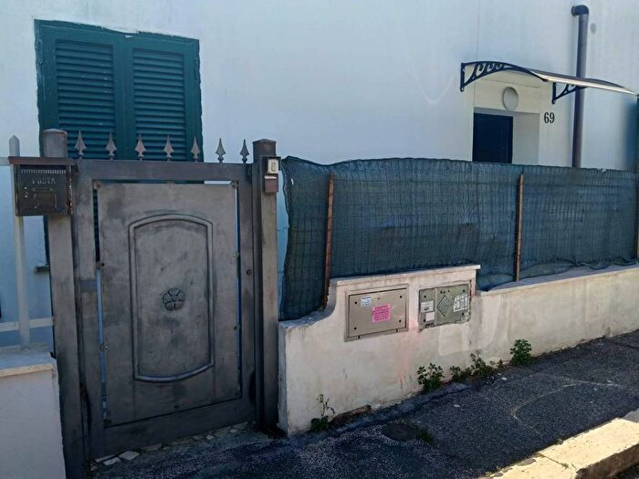 Appartamento trilocale in affitto in Via Sassonegro, Tor Tre Teste Torre Maura, Roma