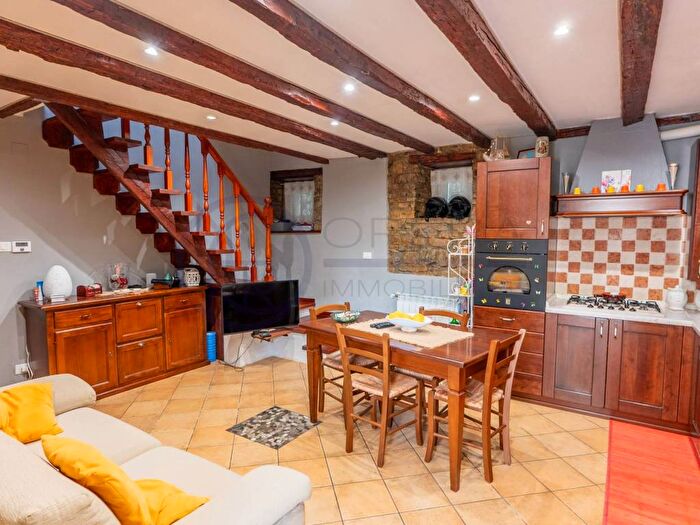 Casa bilocale in affitto in Via Giacomo Zanella, Cologna Università, Trieste