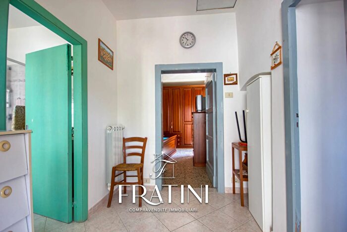 Casa quadrilocale in vendita in Via Case d'Angelo, Civitella Del Tronto
