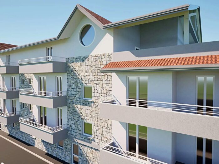 Appartamento trilocale in vendita in Gerenzano