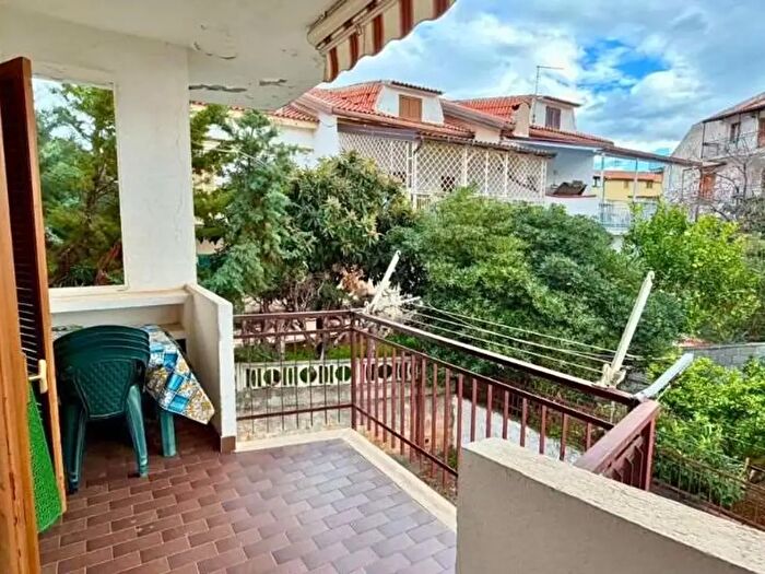 Appartamento trilocale in vendita in Viale Raffaello, Scalea