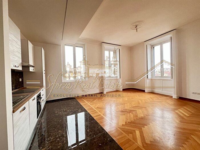 Appartamento trilocale in affitto in Via Spartaco, Cadore, Milano