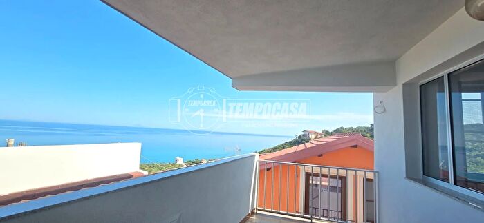 Casa trilocale in vendita in Località Rodia, Messina