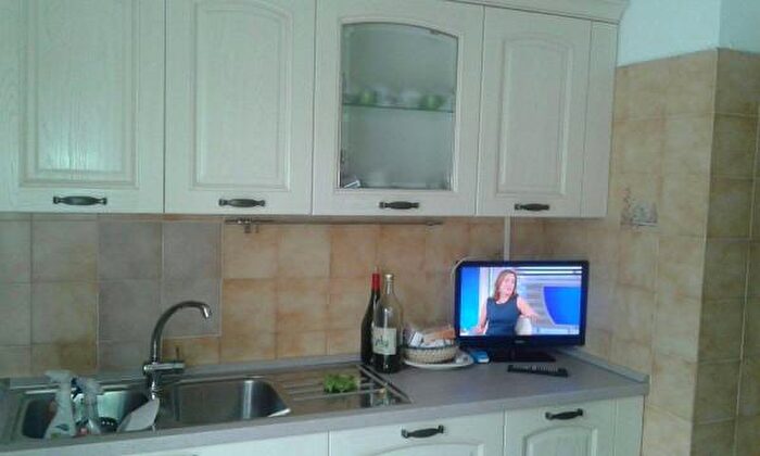 Appartamento quadrilocale in vendita in Via Ludovico Ariosto SNC, Forte Dei Marmi