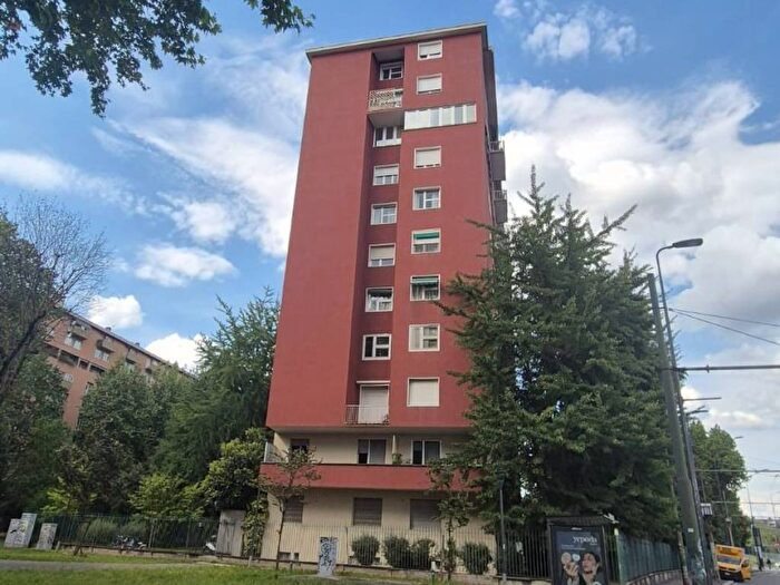 Appartamento trilocale in affitto in Viale Renato Serra, Monte Stella, Milano