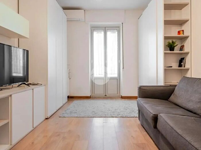 Appartamento bilocale in affitto in Via Saverio Altamura, Milano