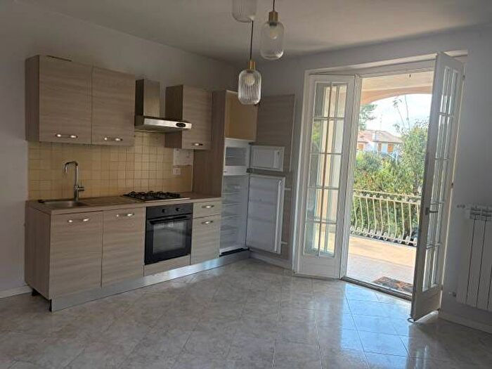 Appartamento bilocale in affitto in Via Liguria, Bernate La Ca', Arcore