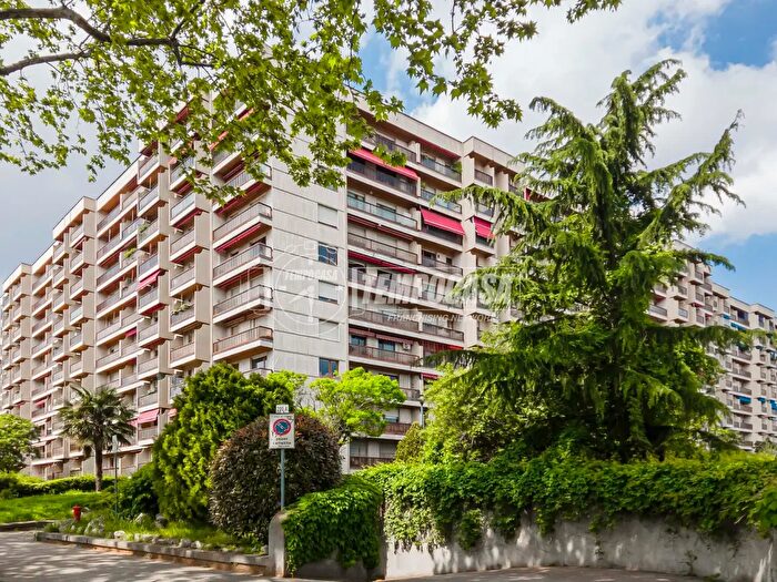 Appartamento con 5 locali in vendita in Corso Enrico Tazzoli, Torino