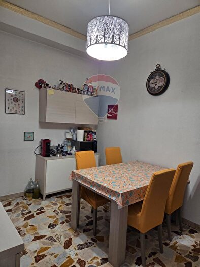 Appartamento con 5 locali in vendita in Corso Martiri di Via Fani, Misterbianco