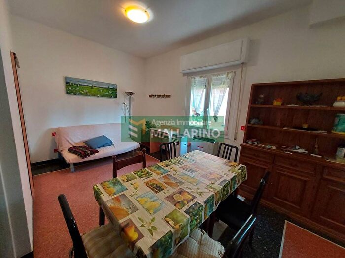 Appartamento trilocale in affitto in Strada degli Orti, Varigotti, Finale Ligure