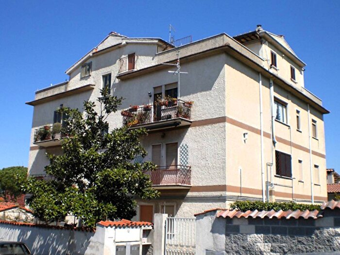 Casa trilocale in affitto in Via Don Umberto Terenzi, Castel di Leva, Roma