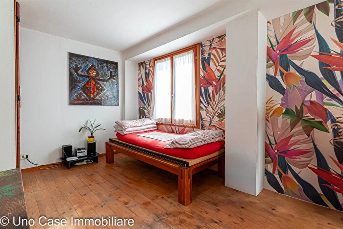 Casa con 7 locali in vendita in Lessolo, Lessolo