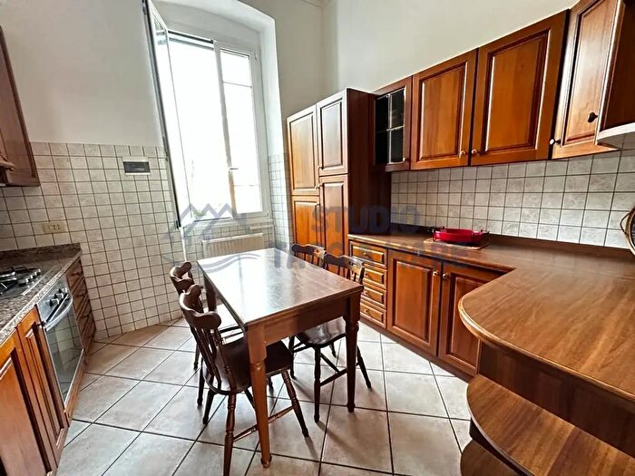 Appartamento quadrilocale in affitto in Via Arziglia, Bordighera