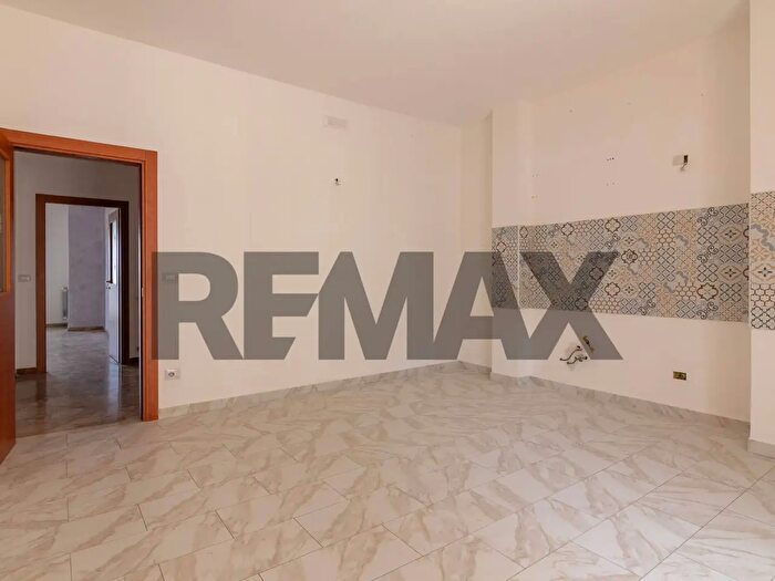 Appartamento trilocale in vendita in Via Adda, Siracusa