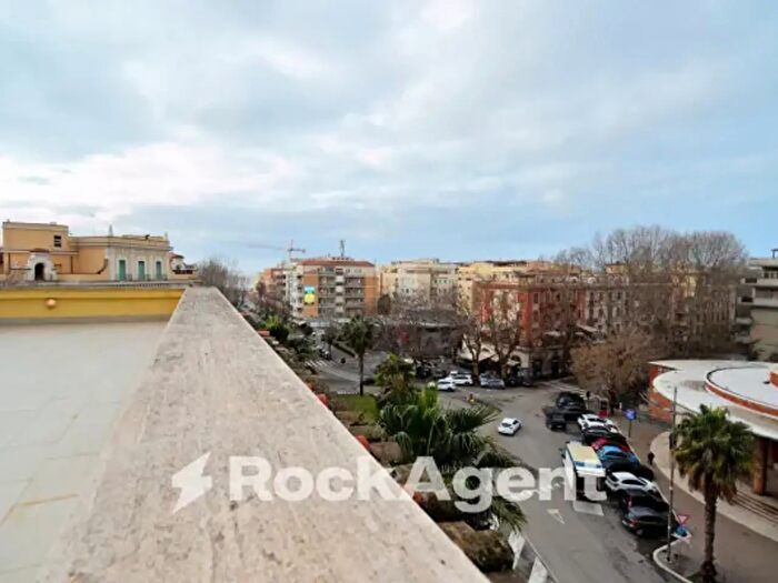 Appartamento quadrilocale in vendita in Piazzale della Posta, Roma