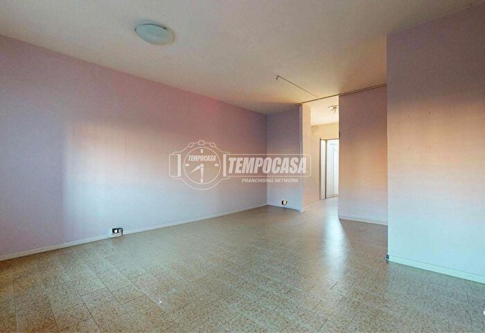 Appartamento trilocale in vendita in Via del Pioppo, Carpi