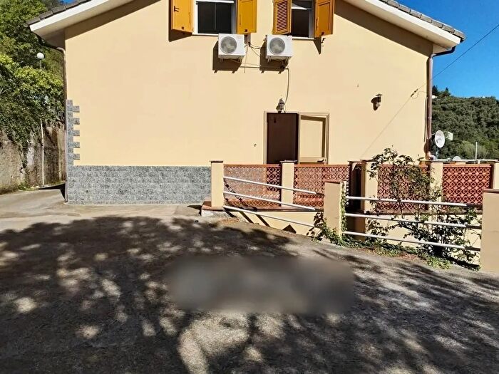 Appartamento con 5 locali in vendita in Via Olivella Caminata, Casarza Ligure