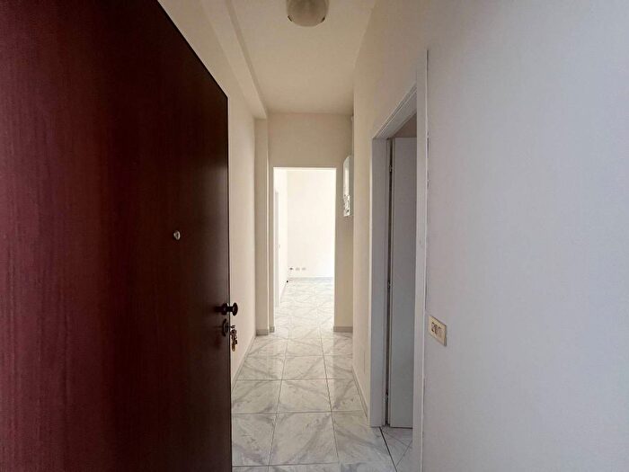 Appartamento bilocale in affitto in Via Giosuè Carducci, Centro, Lainate