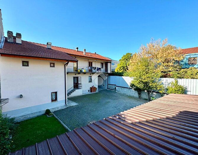 Casa con 8 locali in vendita in Via a Abegg, Borgone Susa