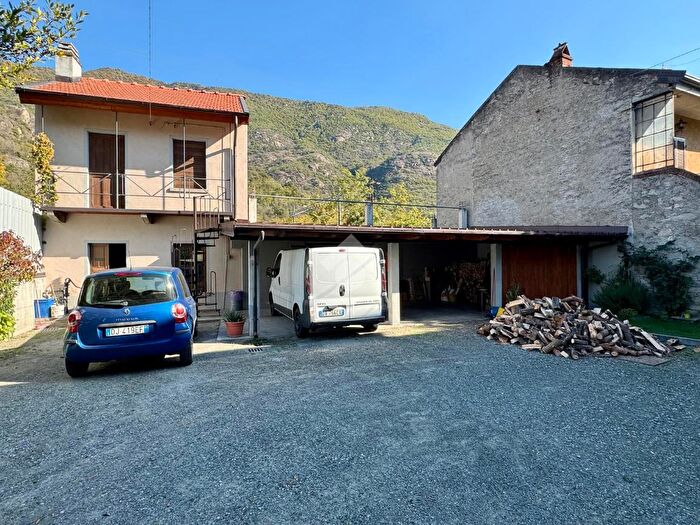 Case in Vendita e in Affitto - 3