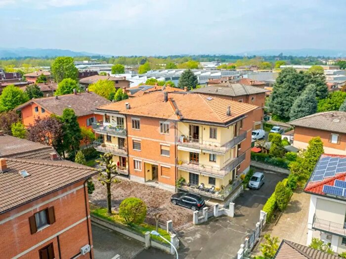 Appartamento quadrilocale in vendita in Via aCosta, Formigine