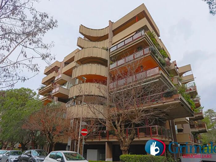 Appartamento con 5 locali in vendita in Via Riccardo Forster, Roma