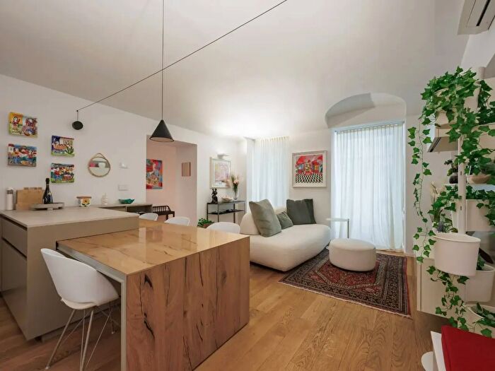 Appartamento quadrilocale in vendita in Via Alfieri, Torino
