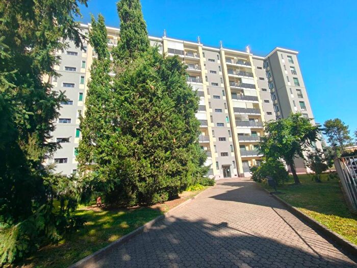 Appartamento bilocale in affitto in Via Angelo Inganni, Primaticcio, Milano
