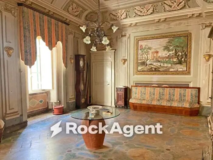 Appartamento con 6 locali in vendita in Via Paolo Mascagni, Pomarance