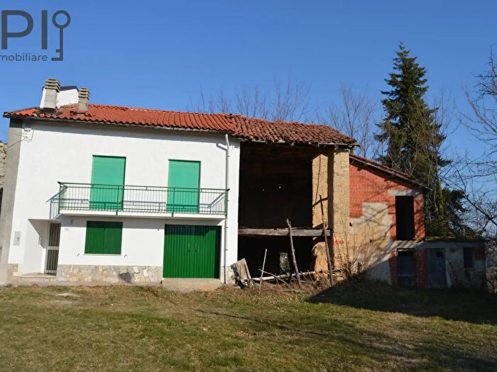 Casa con 5 locali in vendita in Camponuovo, Roccavignale