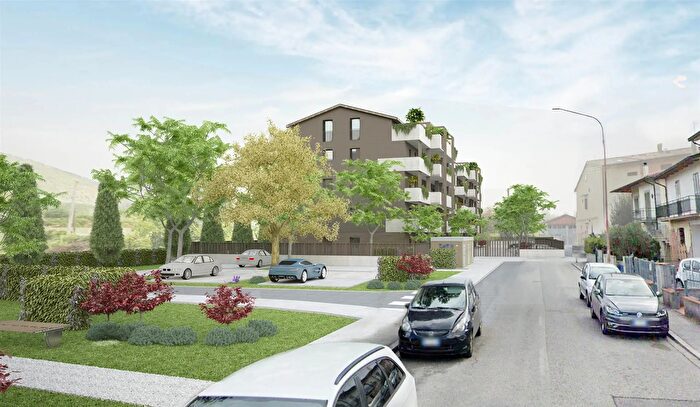 Appartamento trilocale in vendita in Prato, Prato