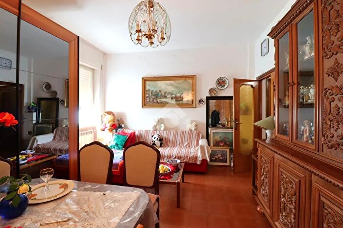 Appartamento trilocale in vendita in Via delle Ginestre, Terni