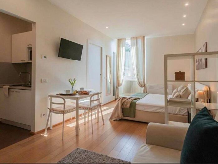 Appartamento monolocale in affitto in Via Giuseppe Brambilla, Valduce Crispi, Como