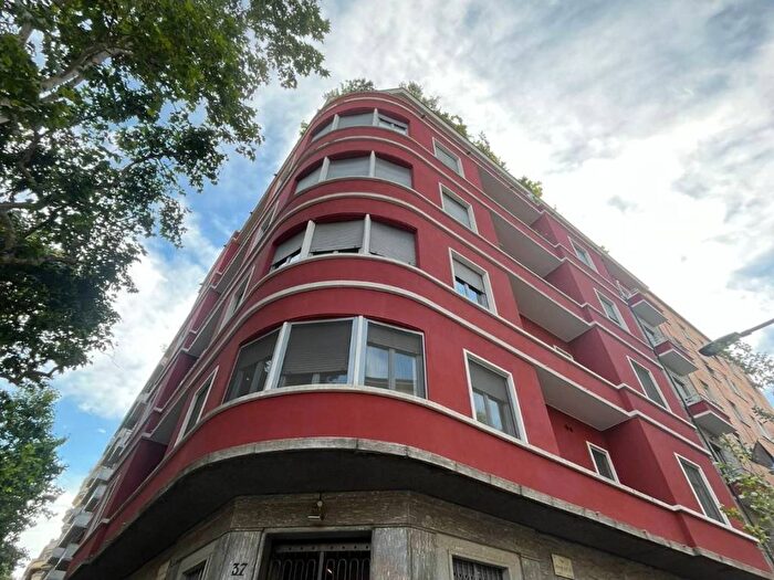 Appartamento quadrilocale in affitto in Via Eleuterio Pagliano, Monte Rosa Lotto, Milano