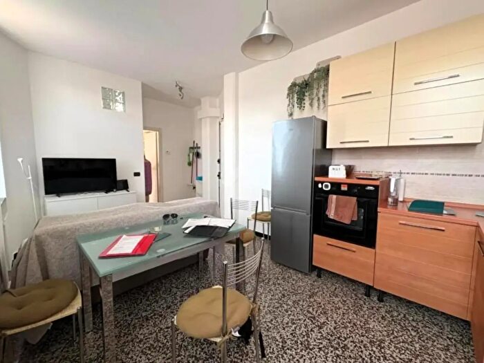Appartamento bilocale in vendita in Via Piacenza, Genova