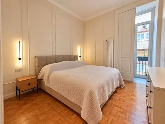 Appartamento con 5 locali in affitto in Via della Cavallerizza, Napoli