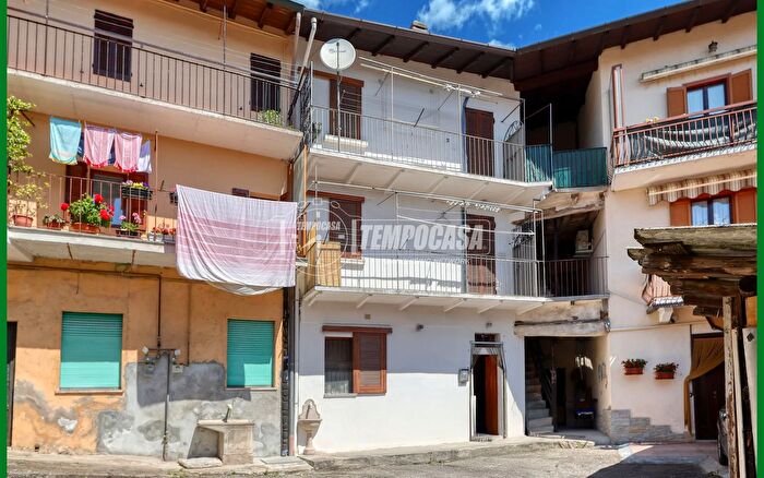 Casa trilocale in vendita in Arcisate