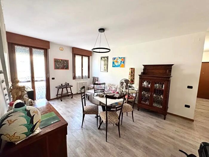 Appartamento trilocale in vendita in Via Brenta, Pianiga