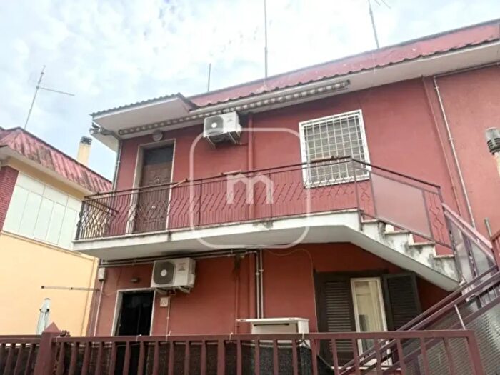 Appartamento quadrilocale in vendita in Via Introdacqua, Roma